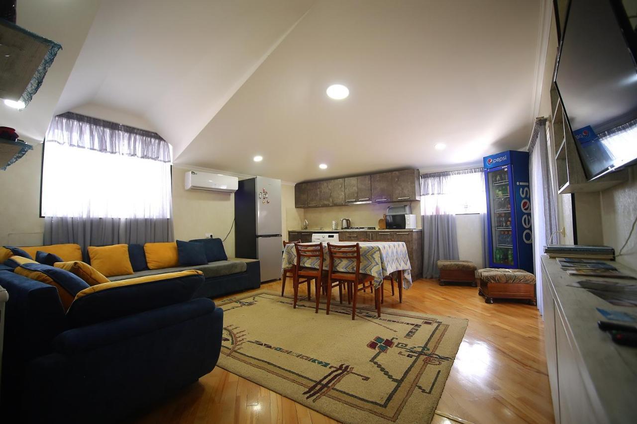 Meridian Kutaisi Ngoại thất bức ảnh